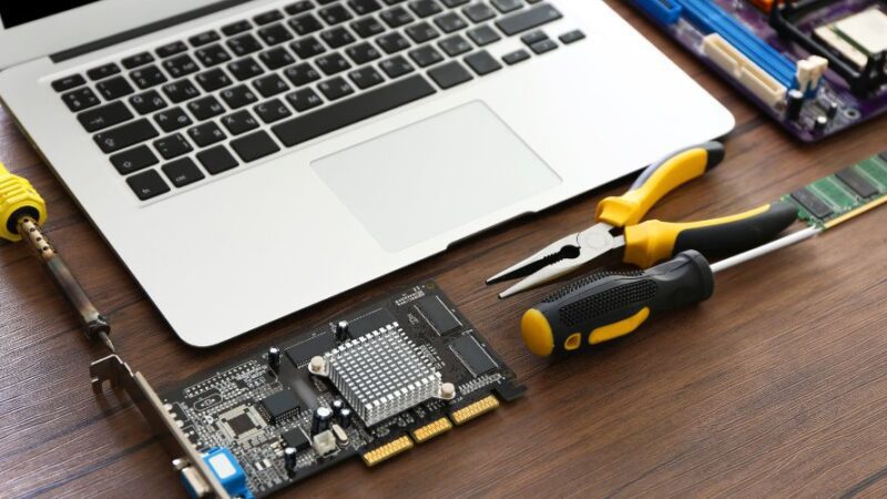 Top Considerations to Think About When Choosing Business Hardware